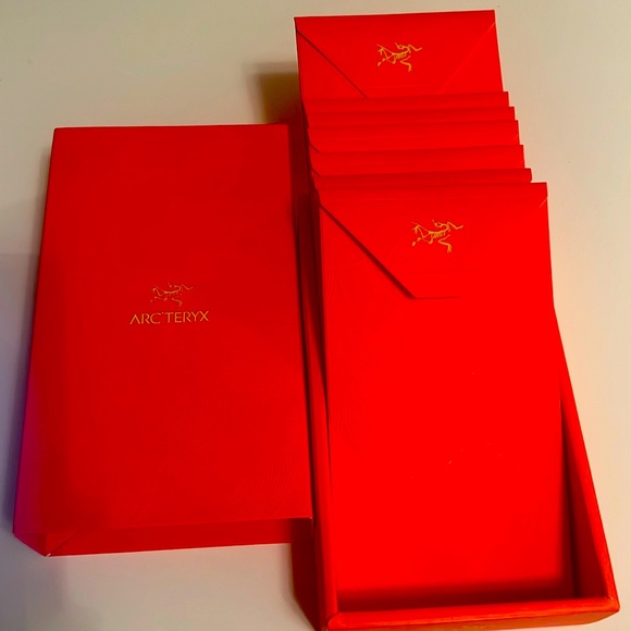 Arc teryx red envelope - Picture 2 of 3